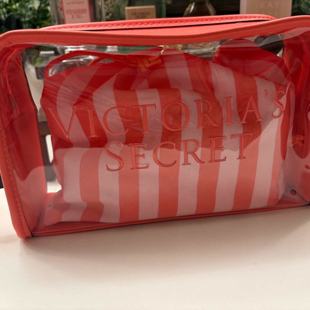 Victoria's Secret Bombshell St. Tropez Perfume Set - Pink - Picture 6 of 6